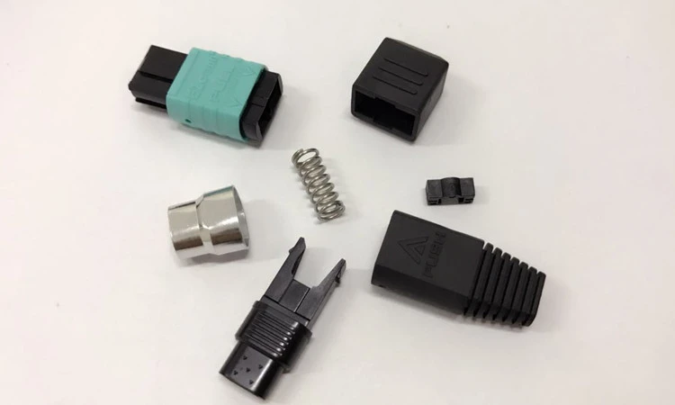 Cysylltydd MPO Fiber Optic