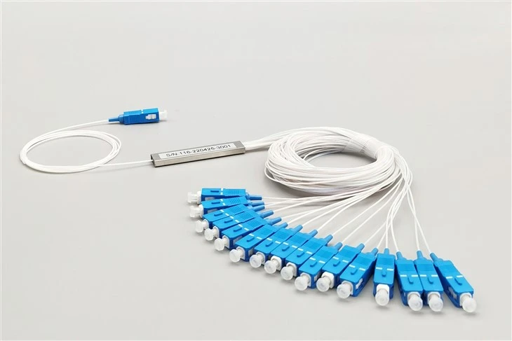 Hollti ffibr 1X16 PLC, tiwb dur, ffibr noeth 250μm, SC UPC, Singlemode