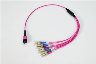 Cord Patch Fiber Optic LC I MPO 8 Craidd 3.0mm OM4